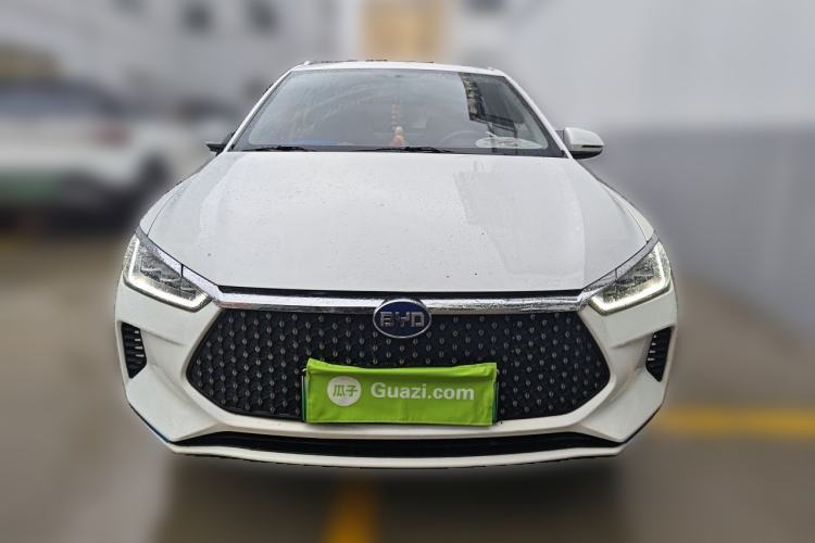 Used BYD e2 2020 Upgraded Version Long-Range Edition Luxury Model Front