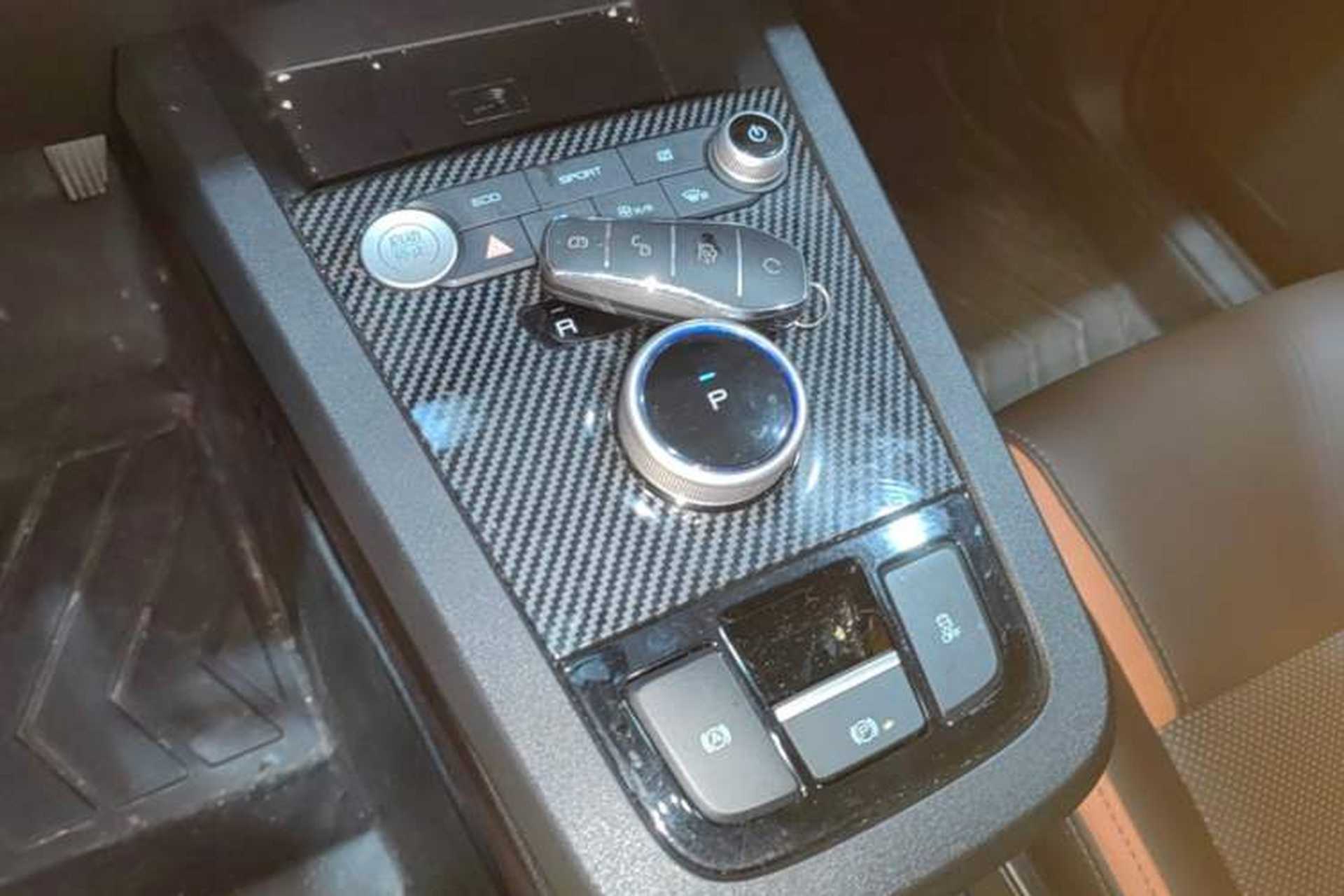 Used BYD e2 2020 Upgraded Version Long-Range Edition Luxury Model Gear Lever