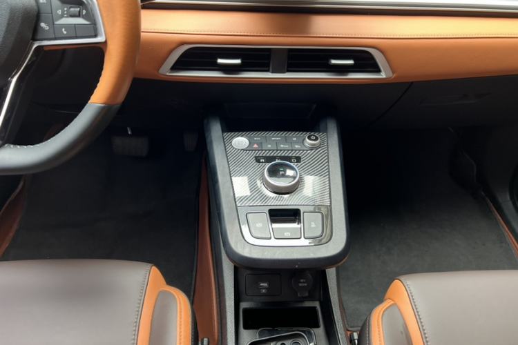 Used BYD e2 2020 Upgraded Version Long-Range Edition Luxury Model Gear Lever