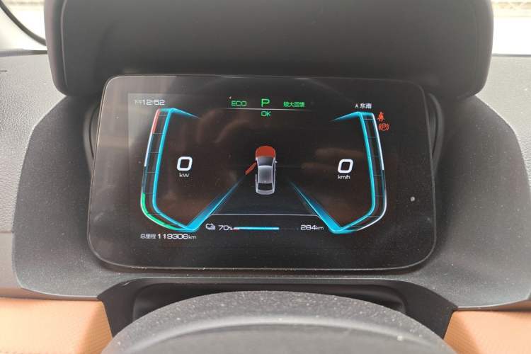 Used BYD e2 2020 Upgraded Version Long-Range Edition Luxury Model Instrument Cluster