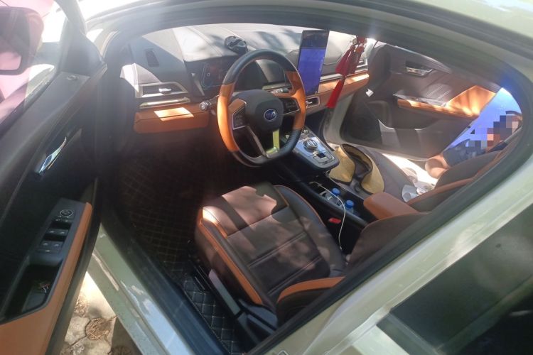 Used BYD e2 2020 Upgraded Version Long-Range Edition Luxury Model Interior 3