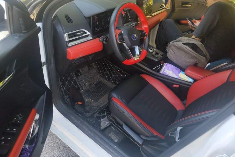 Used BYD e2 2020 Upgraded Version Long-Range Edition Luxury Model Interior 3