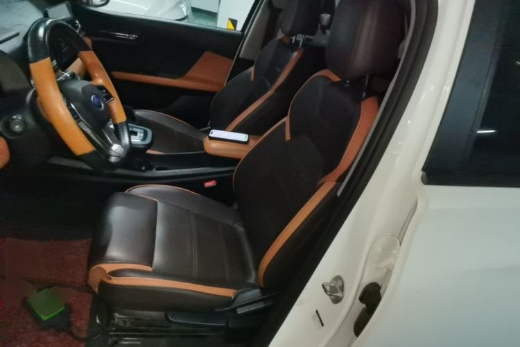 Used BYD e2 2020 Upgraded Version Long-Range Edition Luxury Model Left Front Seat