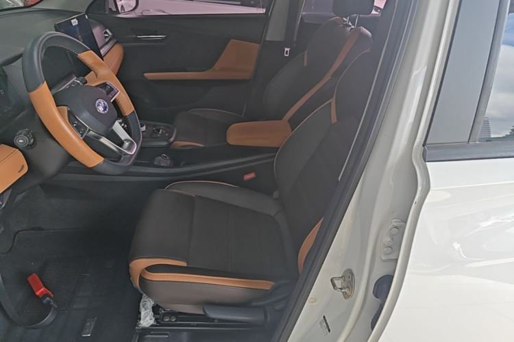 Used BYD e2 2020 Upgraded Version Long-Range Edition Luxury Model Left Front Seat