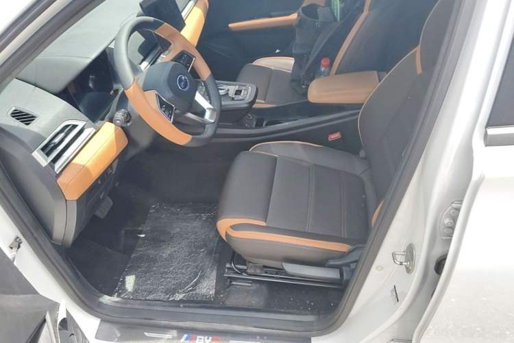 Used BYD e2 2020 Upgraded Version Long-Range Edition Luxury Model Left Front Seat