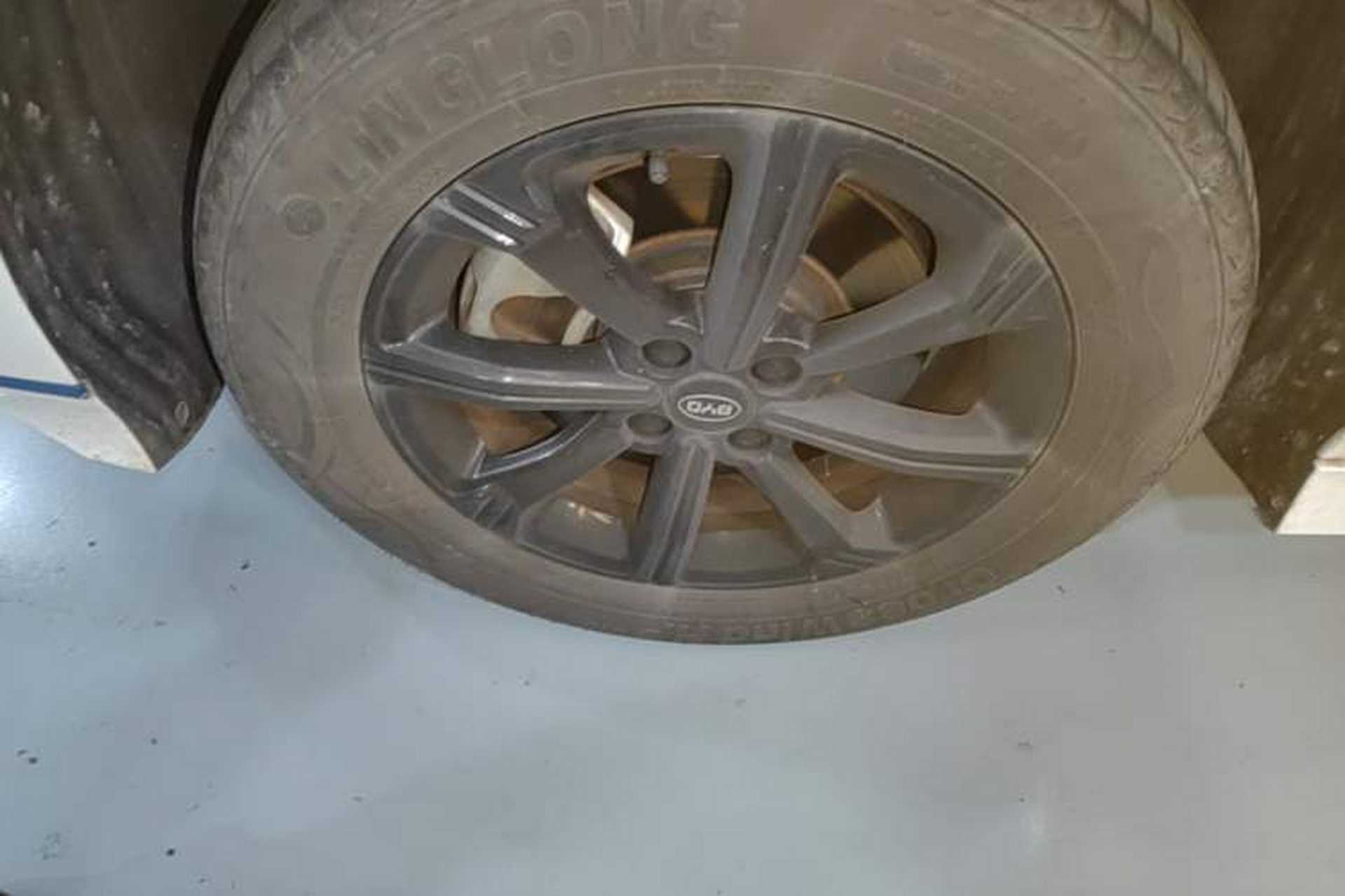 Used BYD e2 2020 Upgraded Version Long-Range Edition Luxury Model Left Front Wheel Hub