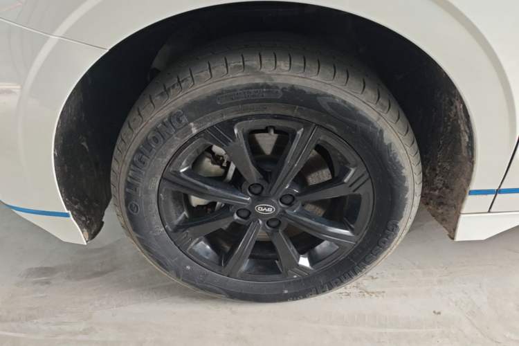 Used BYD e2 2020 Upgraded Version Long-Range Edition Luxury Model Left Front Wheel Hub