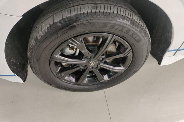 Used BYD e2 2020 Upgraded Version Long-Range Edition Luxury Model Left Front Wheel Hub