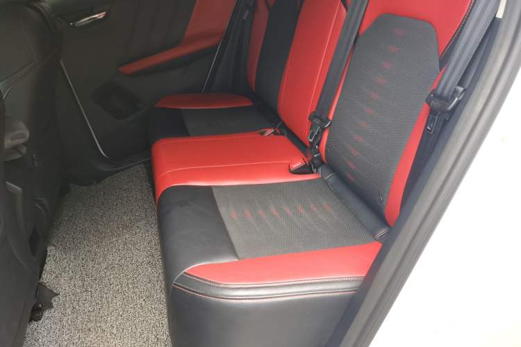 Used BYD e2 2020 Upgraded Version Long-Range Edition Luxury Model Left Rear Seat