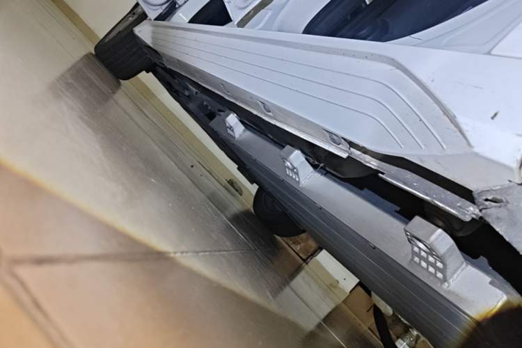 Used BYD e2 2020 Upgraded Model Standard Range Version Standard Configuration Left Side Sill