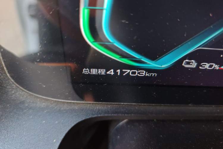 Used BYD e2 2020 Upgraded Version Long-Range Edition Luxury Model Odometer Close Up