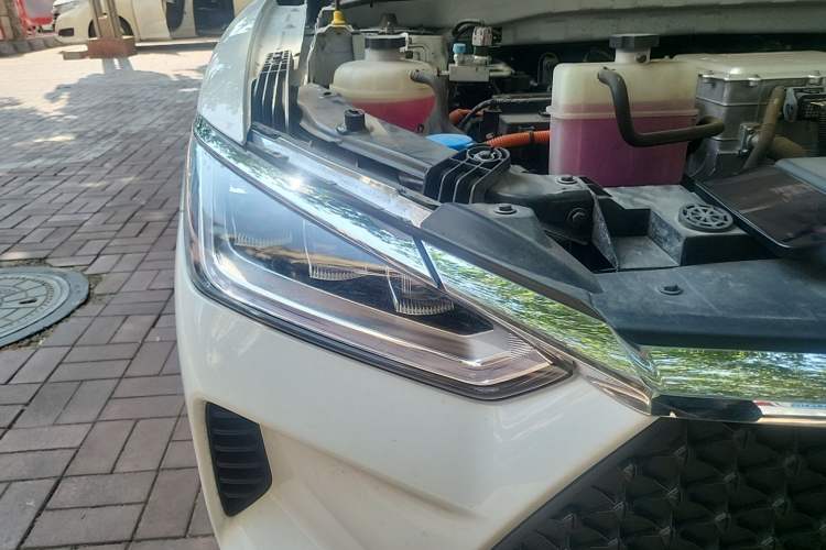 Used BYD e2 2020 Upgraded Model Standard Range Version Standard Configuration Right Front Headlight