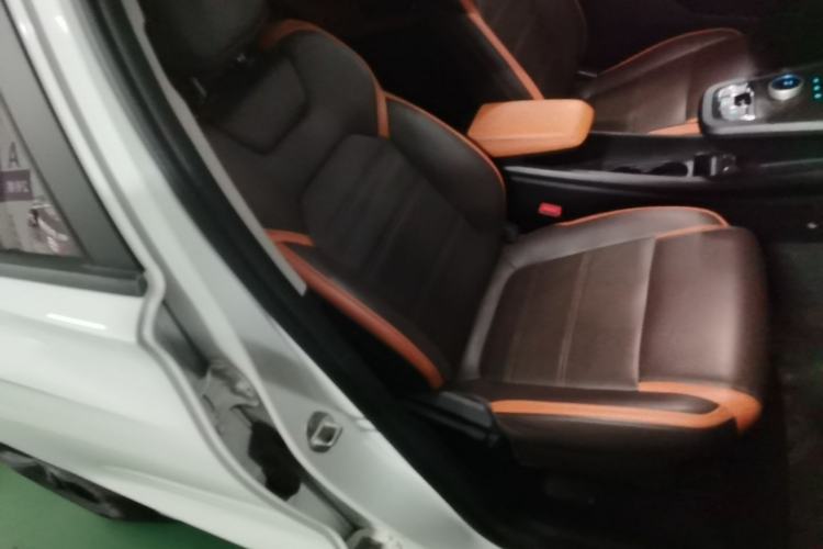 Used BYD e2 2020 Upgraded Version Long-Range Edition Luxury Model Right Front Seat