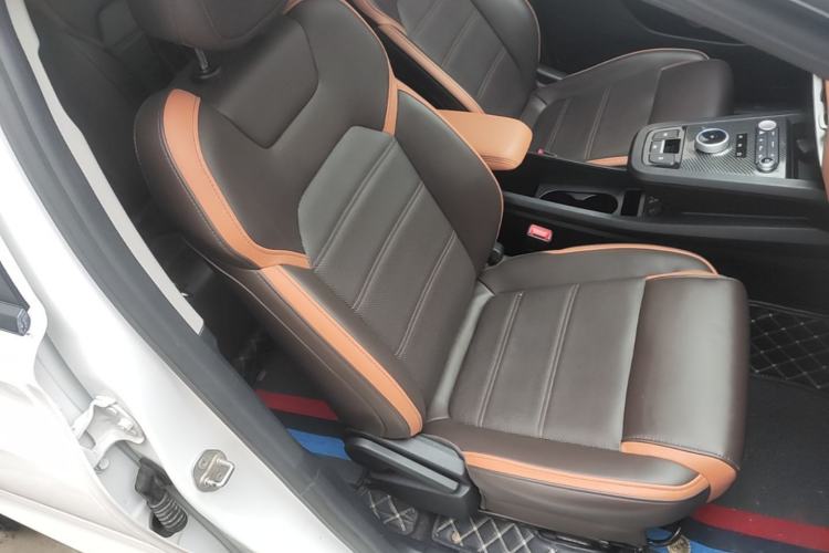 Used BYD e2 2020 Upgraded Version Extended Range Edition Premium Model Right Front Seat