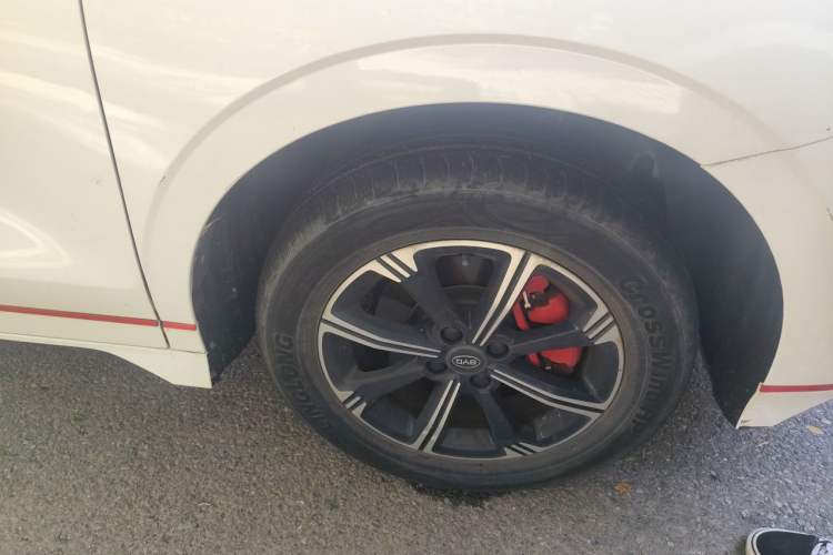 Used BYD e2 2020 Upgraded Version Long-Range Edition Luxury Model Right Front Wheel Hub