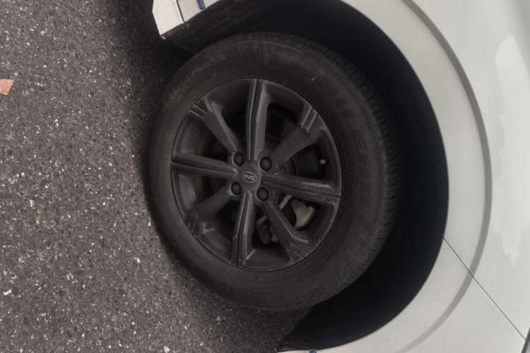 Used BYD e2 2020 Upgraded Version Long-Range Edition Luxury Model Right Front Wheel Hub
