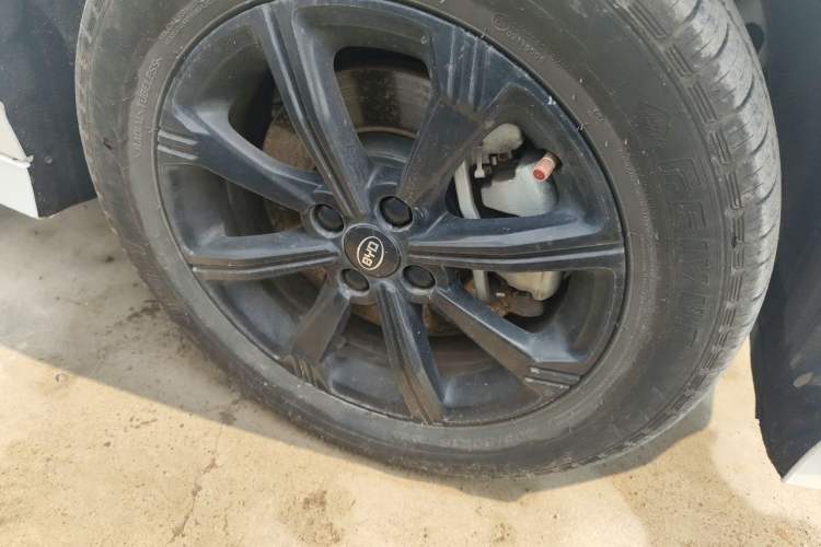 Used BYD e2 2020 Upgraded Version Extended Range Edition Premium Model Right Front Wheel Hub
