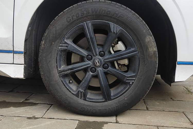 Used BYD e2 2020 Upgraded Version Long-Range Edition Luxury Model Right Front Wheel Hub