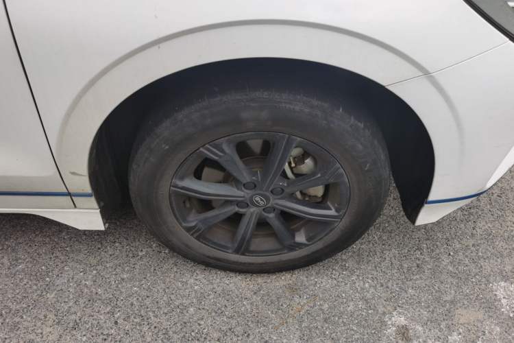 Used BYD e2 2020 Upgraded Model Standard Range Version Comfort Edition Right Front Wheel Hub