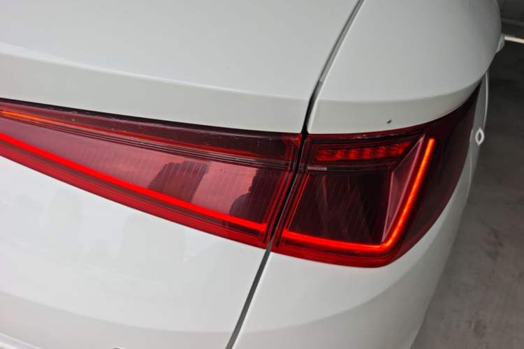 Used BYD e2 2020 Upgraded Version Long-Range Edition Luxury Model Right Rear Taillight