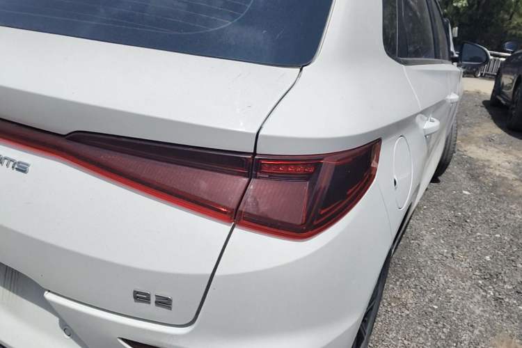 Used BYD e2 2020 Upgraded Version Long-Range Edition Luxury Model Right Rear Taillight