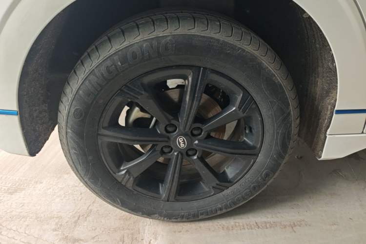 Used BYD e2 2020 Upgraded Version Long-Range Edition Luxury Model Right Rear Wheel Hub
