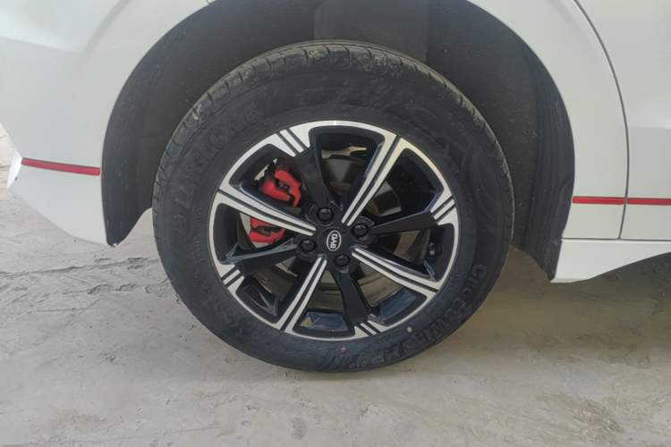 Used BYD e2 2020 Upgraded Version Long-Range Edition Luxury Model Right Rear Wheel Hub