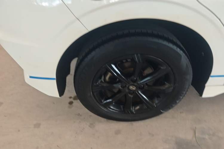 Used BYD e2 2020 Upgraded Model Standard Range Version Comfort Edition Right Rear Wheel Hub