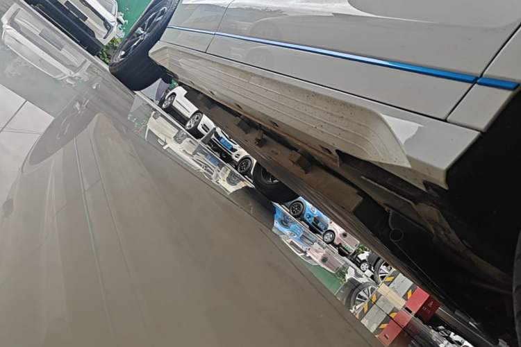 Used BYD e2 2020 Upgraded Version Long-Range Edition Luxury Model Right Side Sill