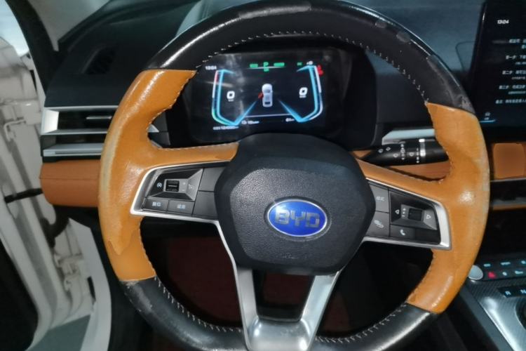 Used BYD e2 2020 Upgraded Version Long-Range Edition Luxury Model Steering Wheel