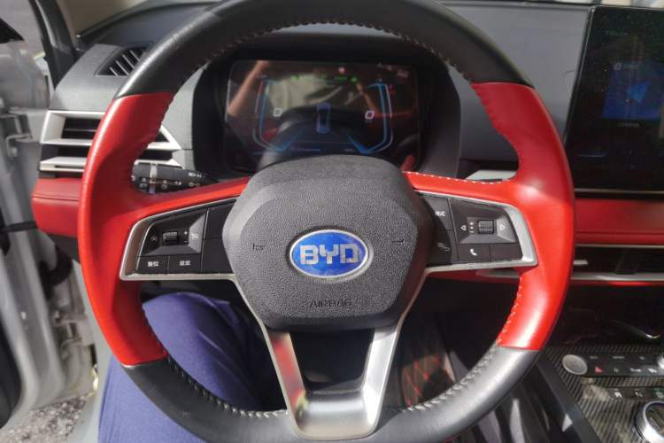 Used BYD e2 2020 Upgraded Version Long-Range Edition Luxury Model Steering Wheel