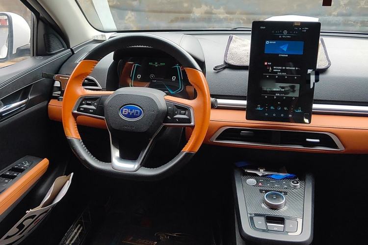 Used BYD e2 2020 Upgraded Version Long-Range Edition Luxury Model Steering Wheel