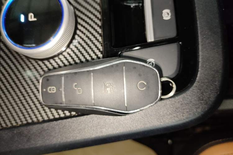 Used BYD e2 2020 Upgraded Version Long-Range Edition Luxury Model Vehicle Key