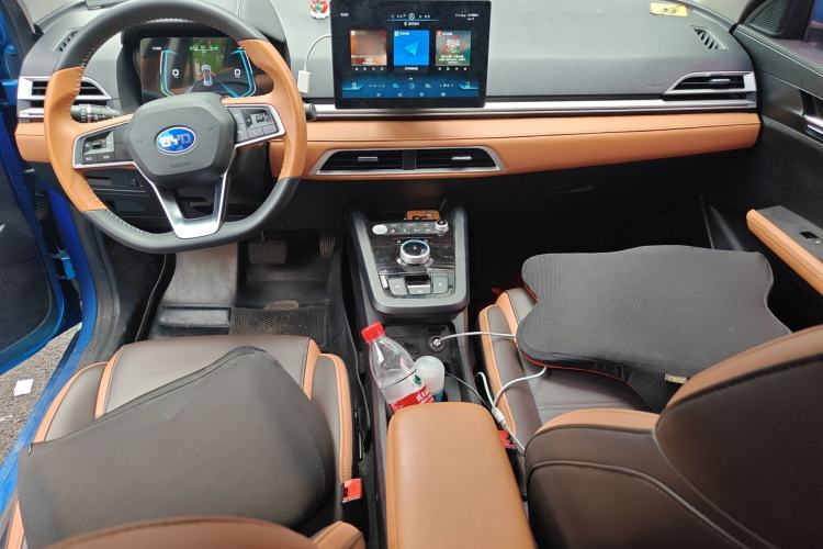 Used BYD e2 2021 Luxury Model Center Console