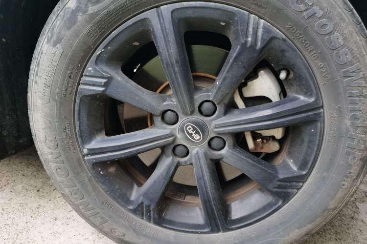 Used BYD e2 2021 Luxury Model Right Front Wheel Hub