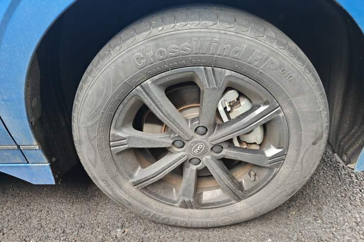 Used BYD e2 2021 Luxury Model Right Front Wheel Hub