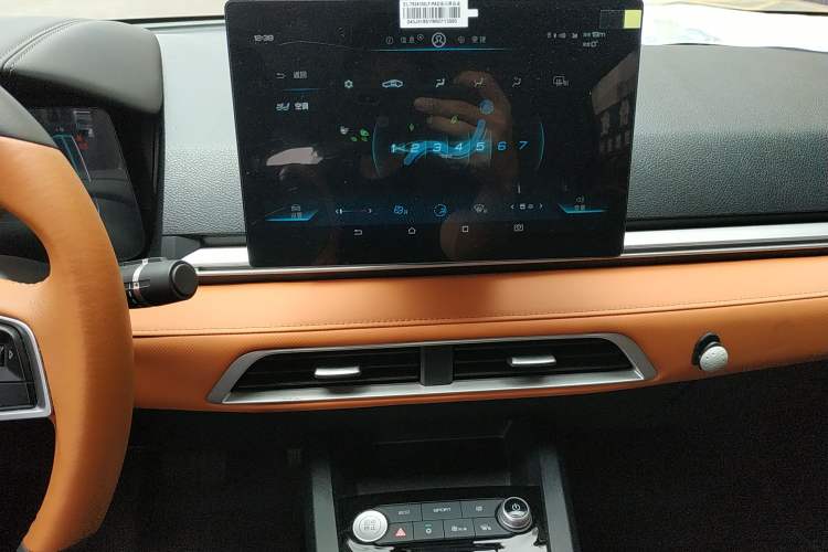 Used BYD e2 2021 Luxury Model Audio And AC Panel