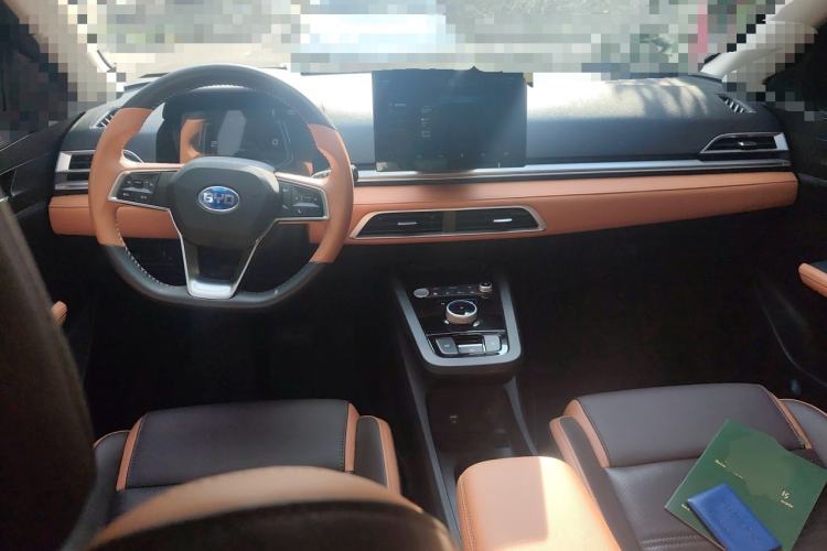Used BYD e2 2021 Luxury Model Center Console