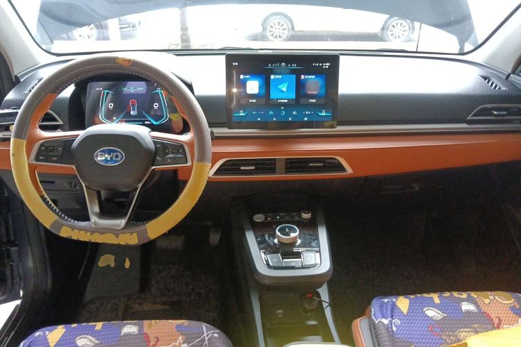 Used BYD e2 2021 Luxury Model Center Console