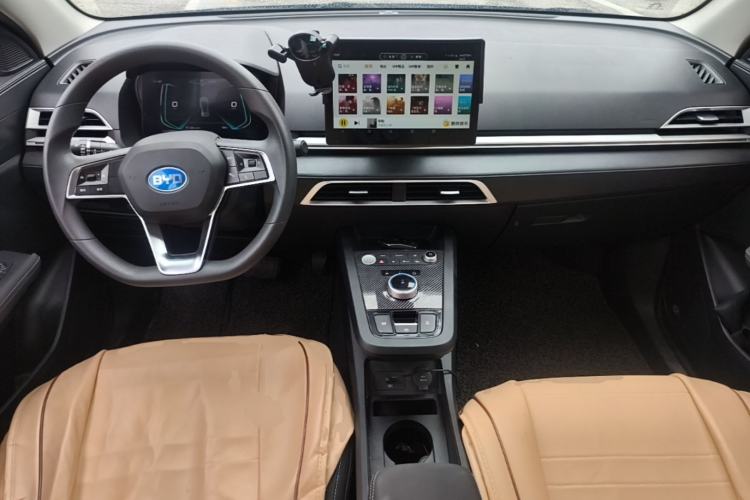 Used BYD e2 2021 Comfort Model Center Console