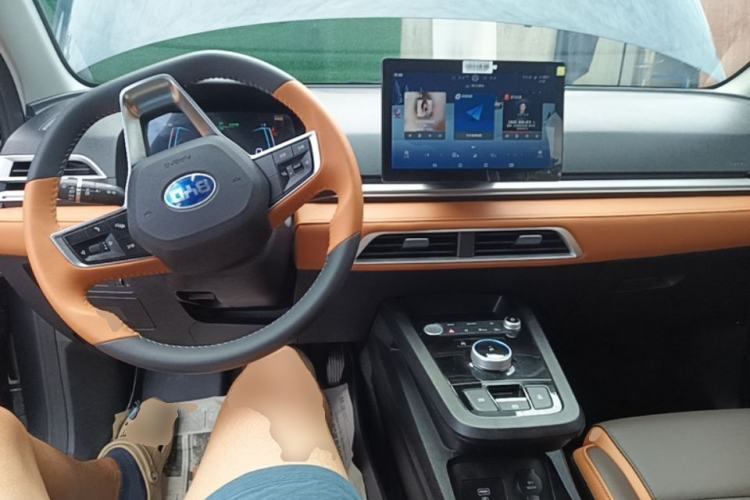 Used BYD e2 2021 Luxury Model Center Console