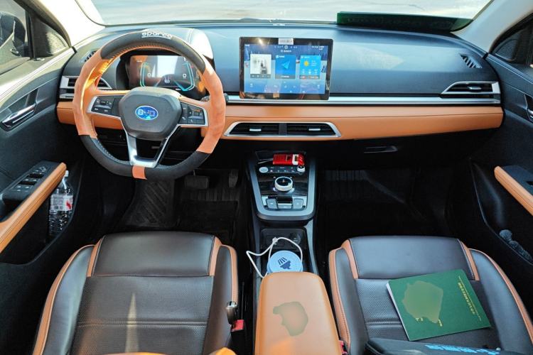 Used BYD e2 2021 Luxury Model Center Console