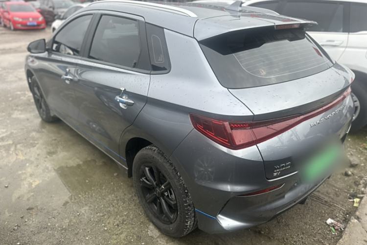 Used BYD e2 2021 Luxury Model Exterior 3