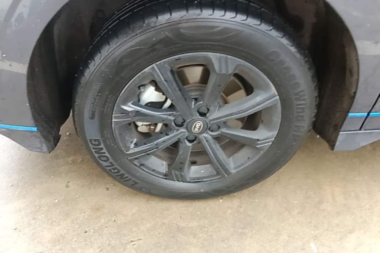 Used BYD e2 2021 Luxury Model Exterior 4