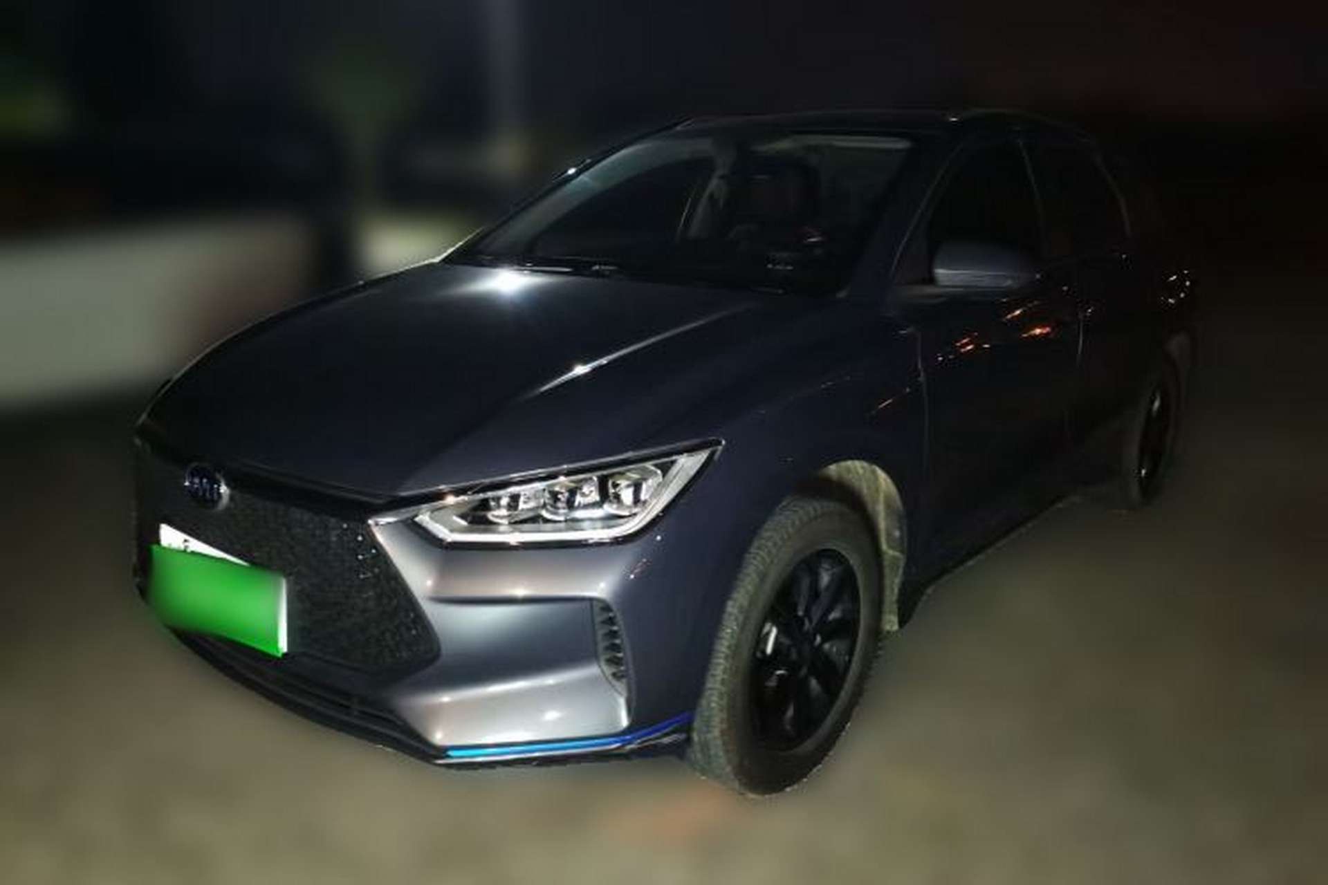Used BYD e2 2021 Luxury Model Front Left 45 Deg