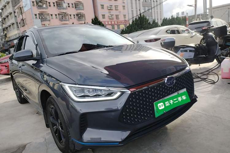 Used BYD e2 2021 Luxury Model Front Right 45 Deg