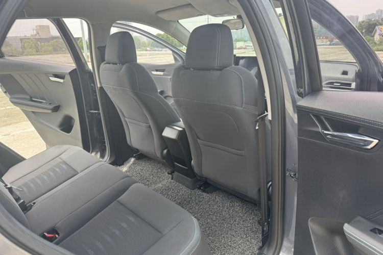 Used BYD e2 2021 Comfort Model Interior 3