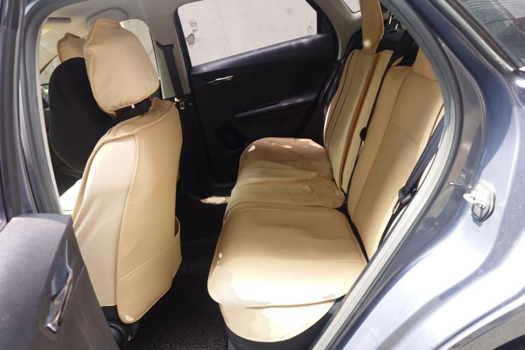 Used BYD e2 2021 Comfort Model Interior 4