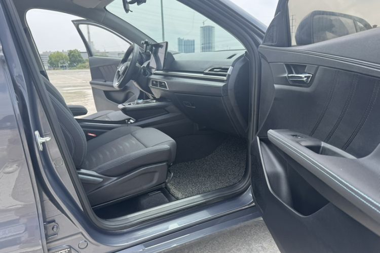 Used BYD e2 2021 Comfort Model Interior 6