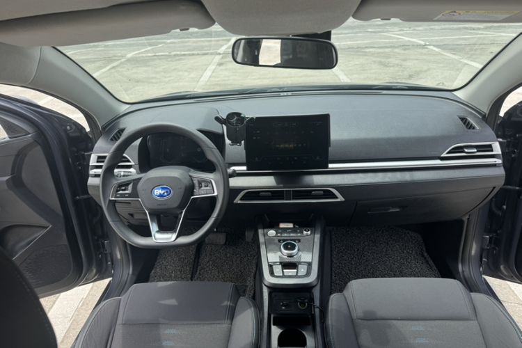 Used BYD e2 2021 Comfort Model Interior 8